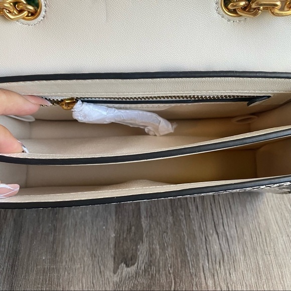 Rare hard to find Tory burch snake print shoulder bag - Picture 4 of 6